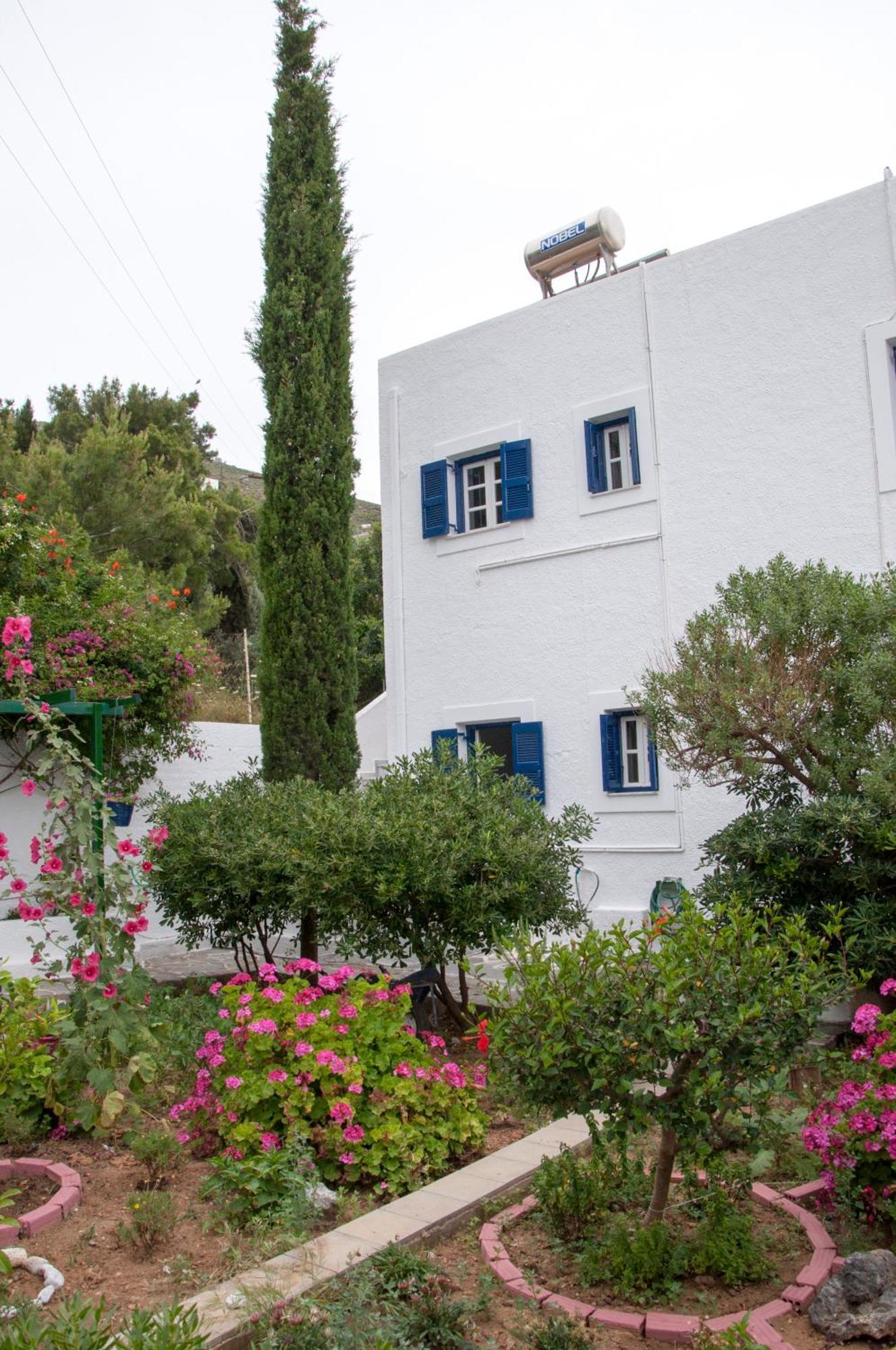 Tatsis Apartments Massouri Extérieur photo