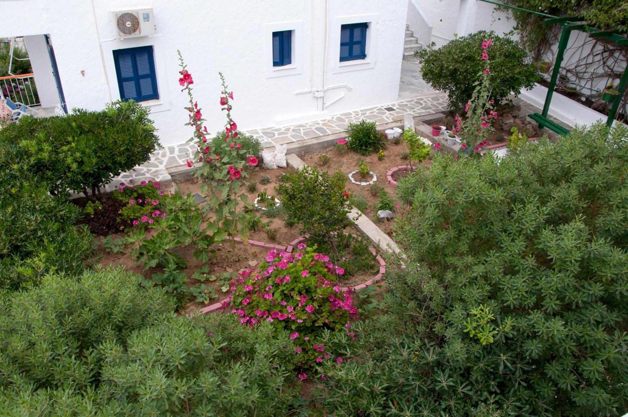 Tatsis Apartments Massouri Extérieur photo